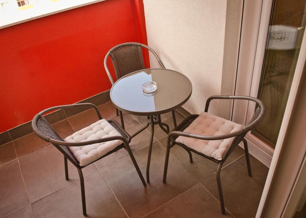 Appartement Amber Studio Oradea Extérieur photo
