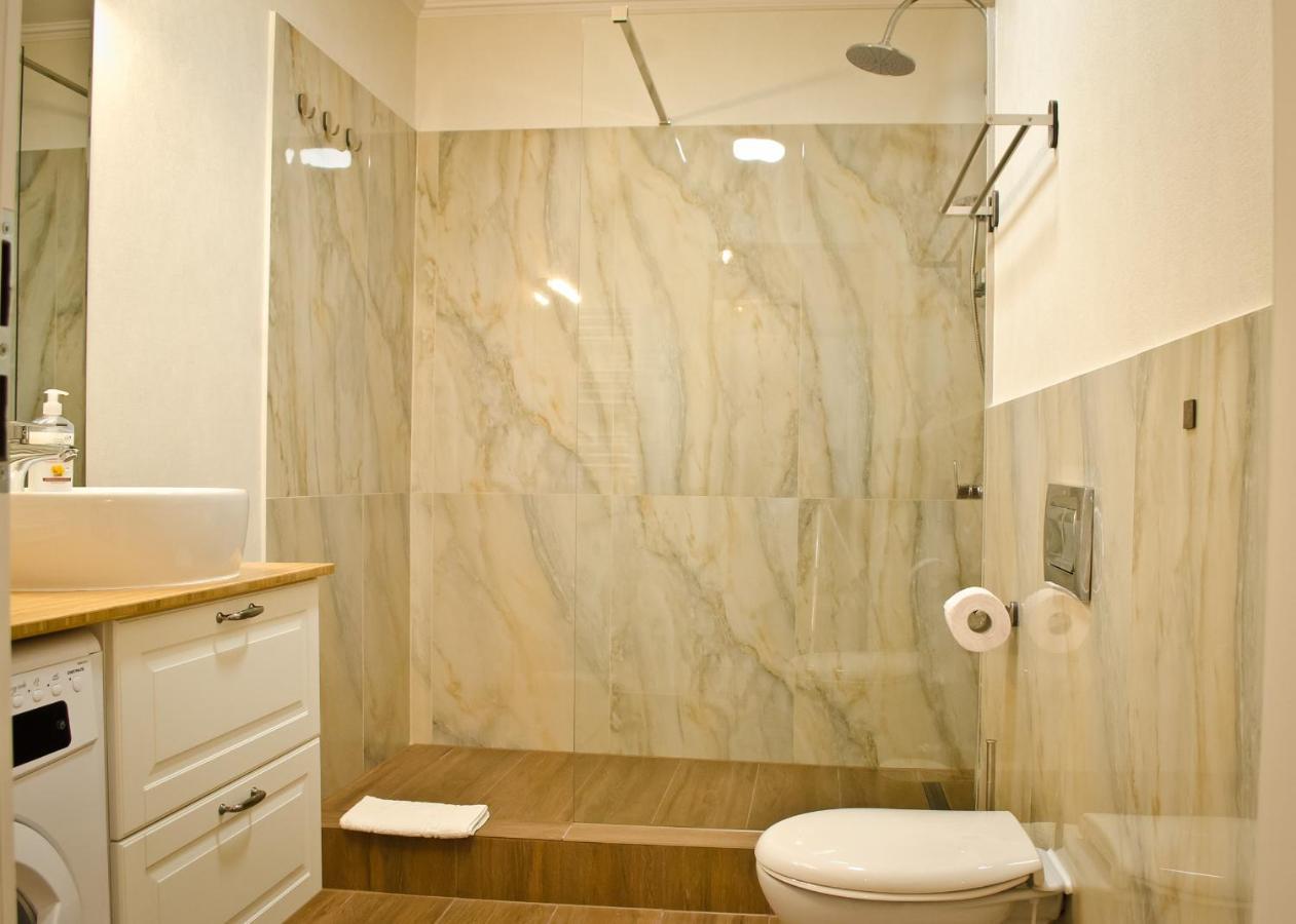 Appartement Amber Studio Oradea Extérieur photo