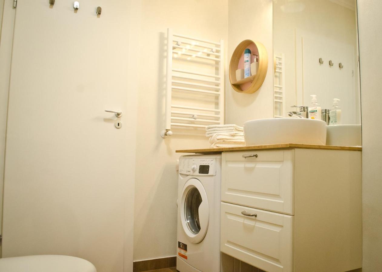 Appartement Amber Studio Oradea Extérieur photo