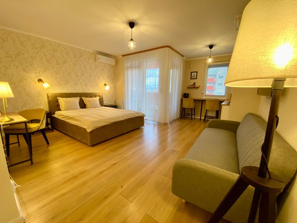 Appartement Amber Studio Oradea Extérieur photo